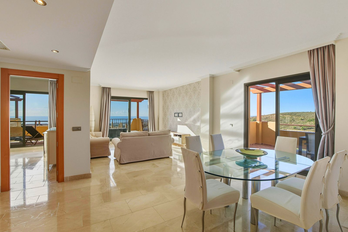 2 bedroom Penthouses for sale in Benahavís – R5251159 2 bedroom Penthouses for sale in Benahavís – R5251159
