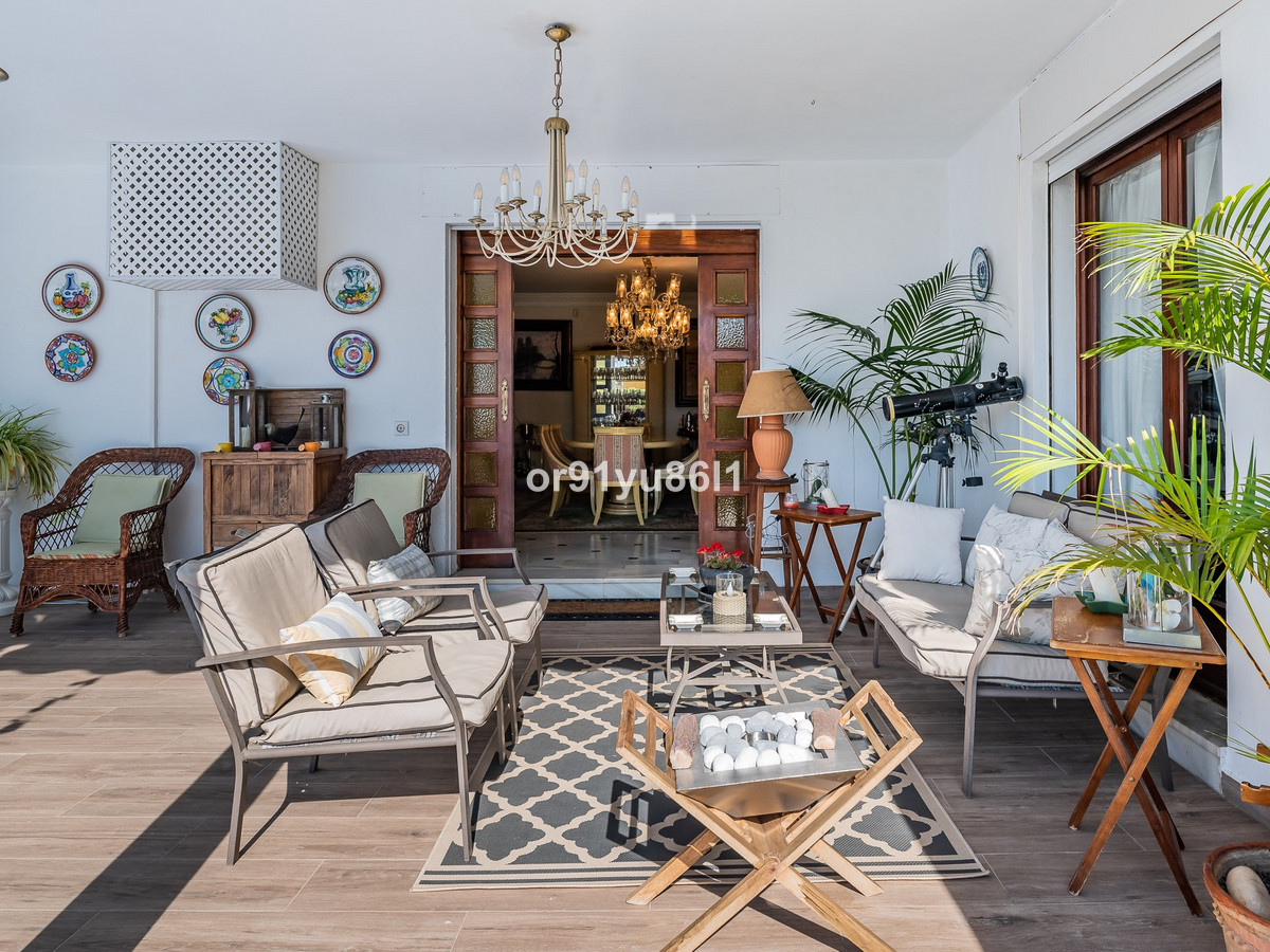 Villas de 5 dormitorios en venta en Milla de Oro – R4661893 Villas de 5 dormitorios en venta en Milla de Oro – R4661893