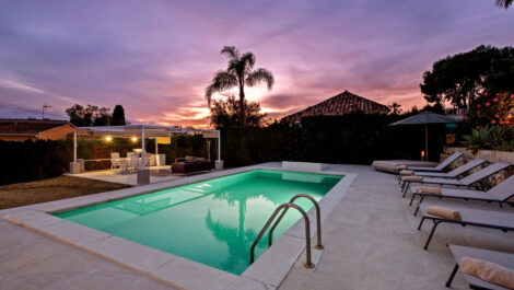 4 bedroom Villas for sale in Elviria – R5322388