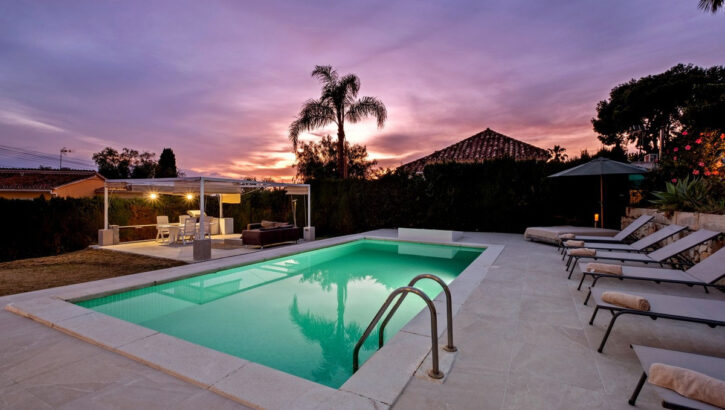 4 bedroom Villas for sale in Elviria – R5322388 4 bedroom Villas for sale in Elviria – R5322388 in