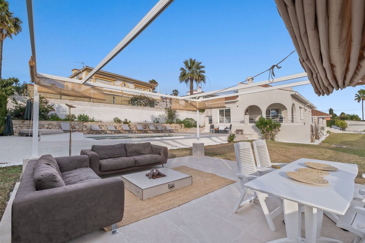 4 bedroom Villas for sale in Elviria – R5322388 4 bedroom Villas for sale in Elviria – R5322388