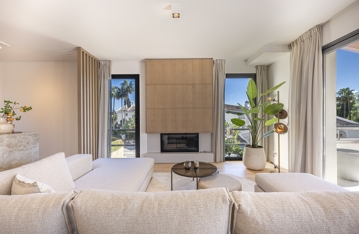 Apartamentos de 3 dormitorios en venta en Milla de Oro – R5470639 Apartamentos de 3 dormitorios en venta en Milla de Oro – R5470639