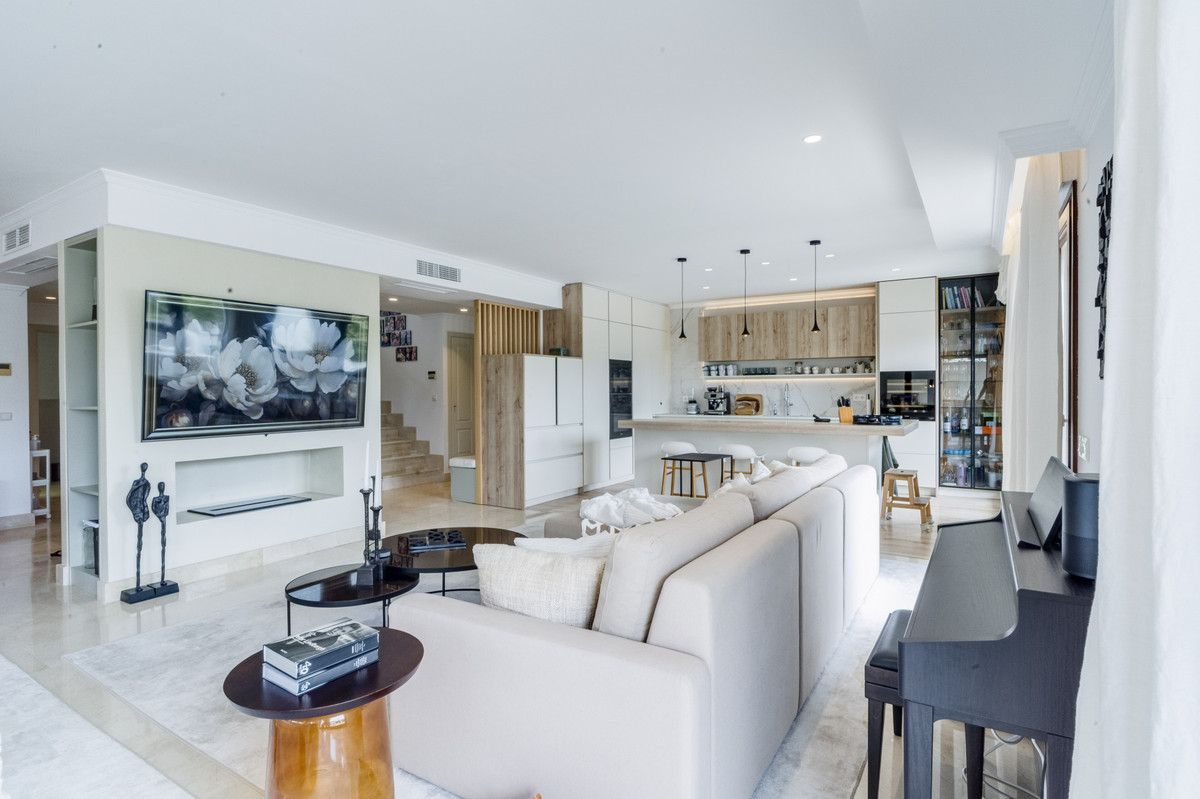 3 bedroom Apartments for sale in Milla de Oro – R5378101 3 bedroom Apartments for sale in Milla de Oro – R5378101