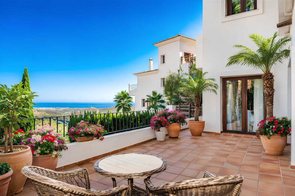 5 bedroom Villas for sale in Benahavís – R4152868 5 bedroom Villas for sale in Benahavís – R4152868