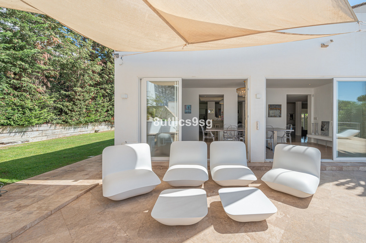 5 bedroom Villas for sale in Nueva Andalucía – R4152514 5 bedroom Villas for sale in Nueva Andalucía – R4152514