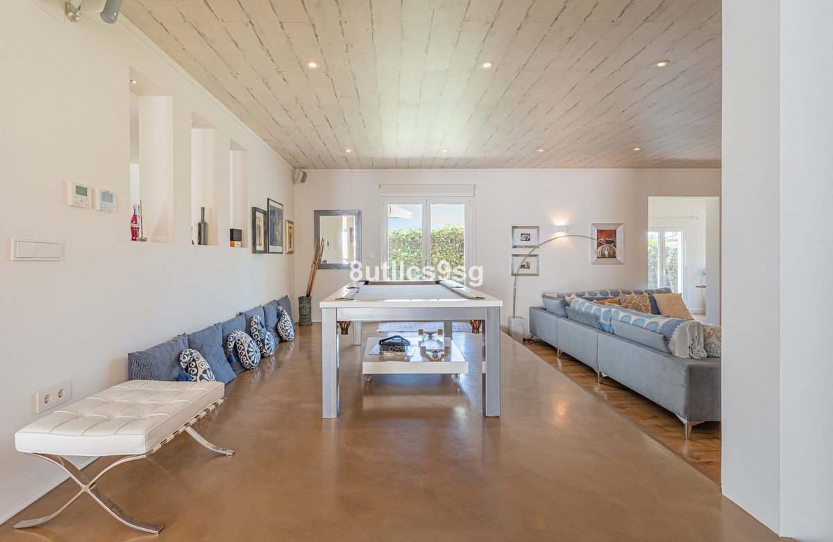 5 bedroom Villas for sale in Nueva Andalucía – R4152514 5 bedroom Villas for sale in Nueva Andalucía – R4152514