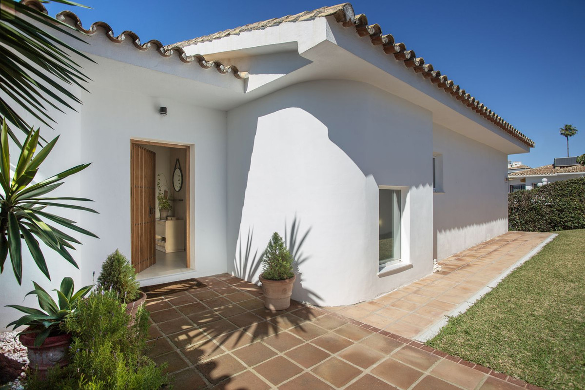 3 bedroom Villas for sale in Riviera del Sol – R5332480 3 bedroom Villas for sale in Riviera del Sol – R5332480