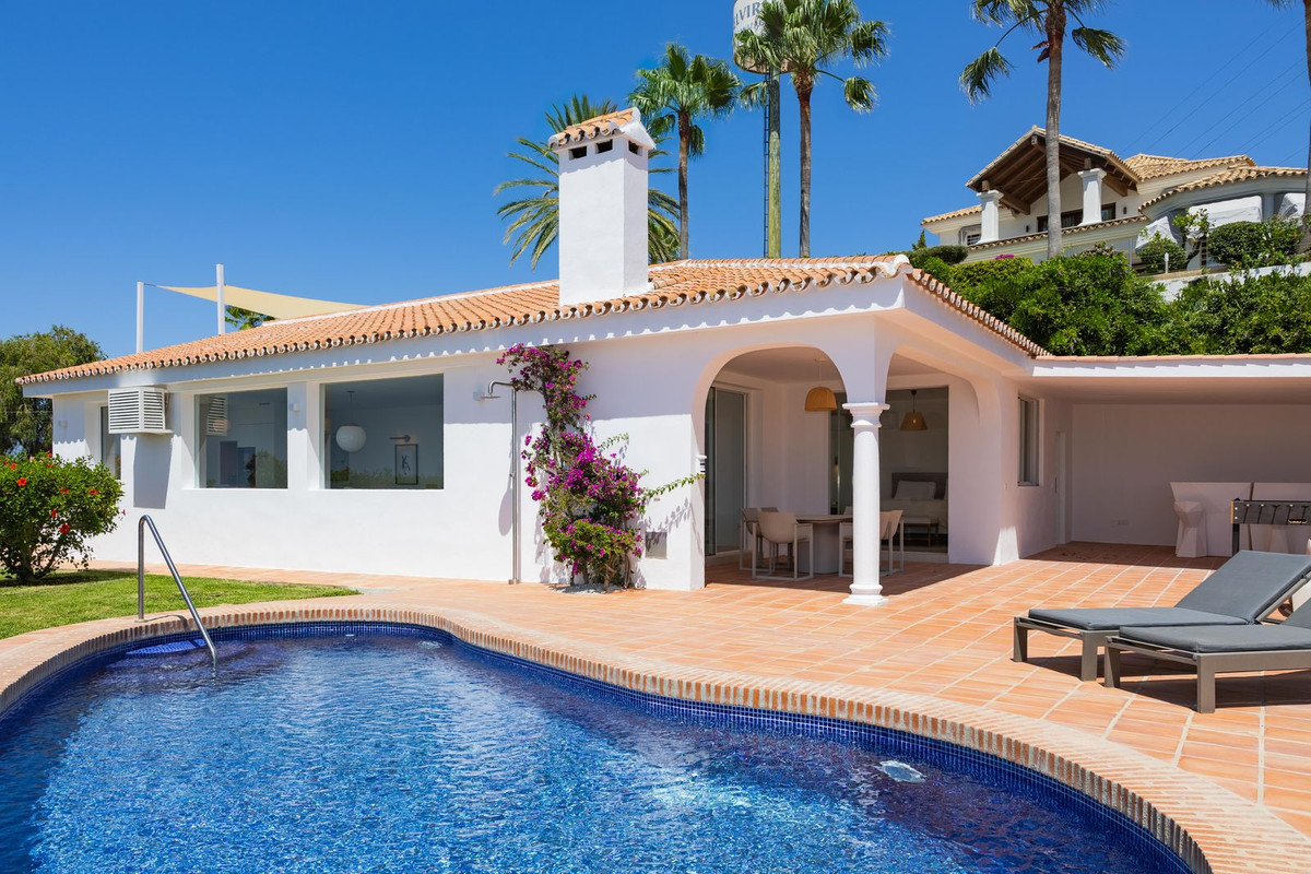 4 bedroom Villas for sale in Elviria – R5433310 4 bedroom Villas for sale in Elviria – R5433310