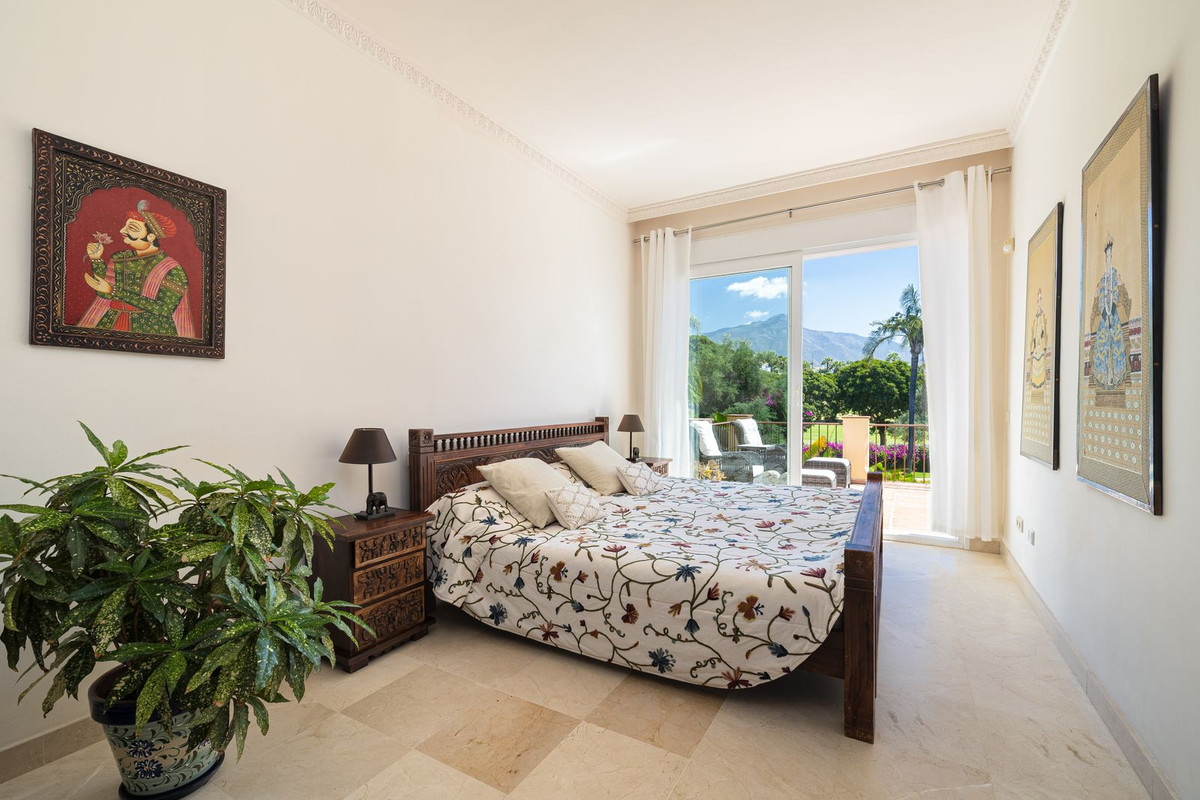 Pareados de 5 dormitorios en venta en Nueva Andalucía – R5419264 Pareados de 5 dormitorios en venta en Nueva Andalucía – R5419264