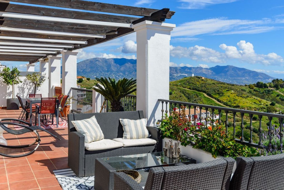 2 bedroom Penthouses for sale in Calahonda – R5462029 2 bedroom Penthouses for sale in Calahonda – R5462029