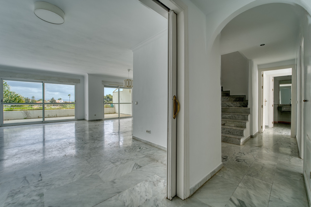 5 bedroom Apartments for sale in Guadalmina Baja – R5471539 5 bedroom Apartments for sale in Guadalmina Baja – R5471539
