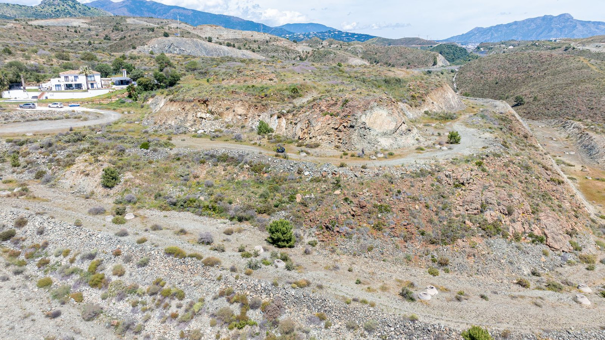 Plots for sale in Benahavís – R5026111 Plots for sale in Benahavís – R5026111