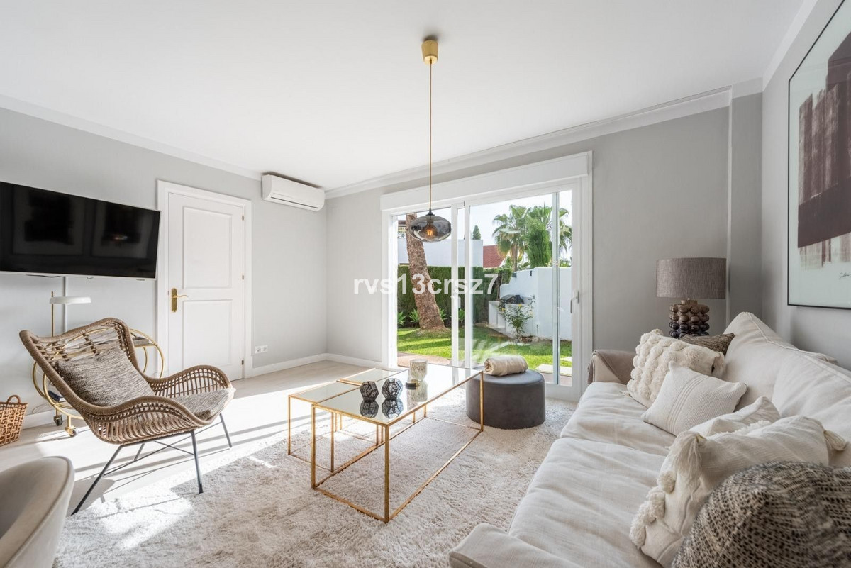 Apartamentos de 4 dormitorios en venta en Nueva Andalucía – R5214325 Apartamentos de 4 dormitorios en venta en Nueva Andalucía – R5214325