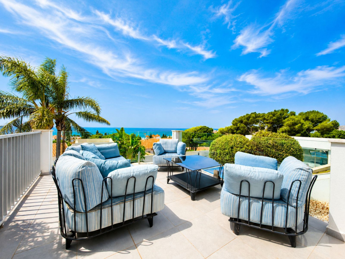 4 bedroom Villas for sale in La Cala de Mijas – R5423404 4 bedroom Villas for sale in La Cala de Mijas – R5423404