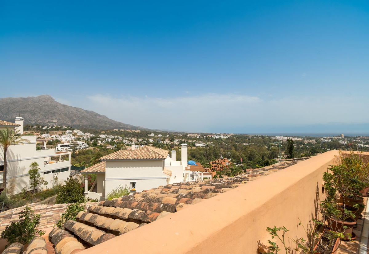 Apartamentos de 3 dormitorios en venta en Nueva Andalucía – R5453452 Apartamentos de 3 dormitorios en venta en Nueva Andalucía – R5453452