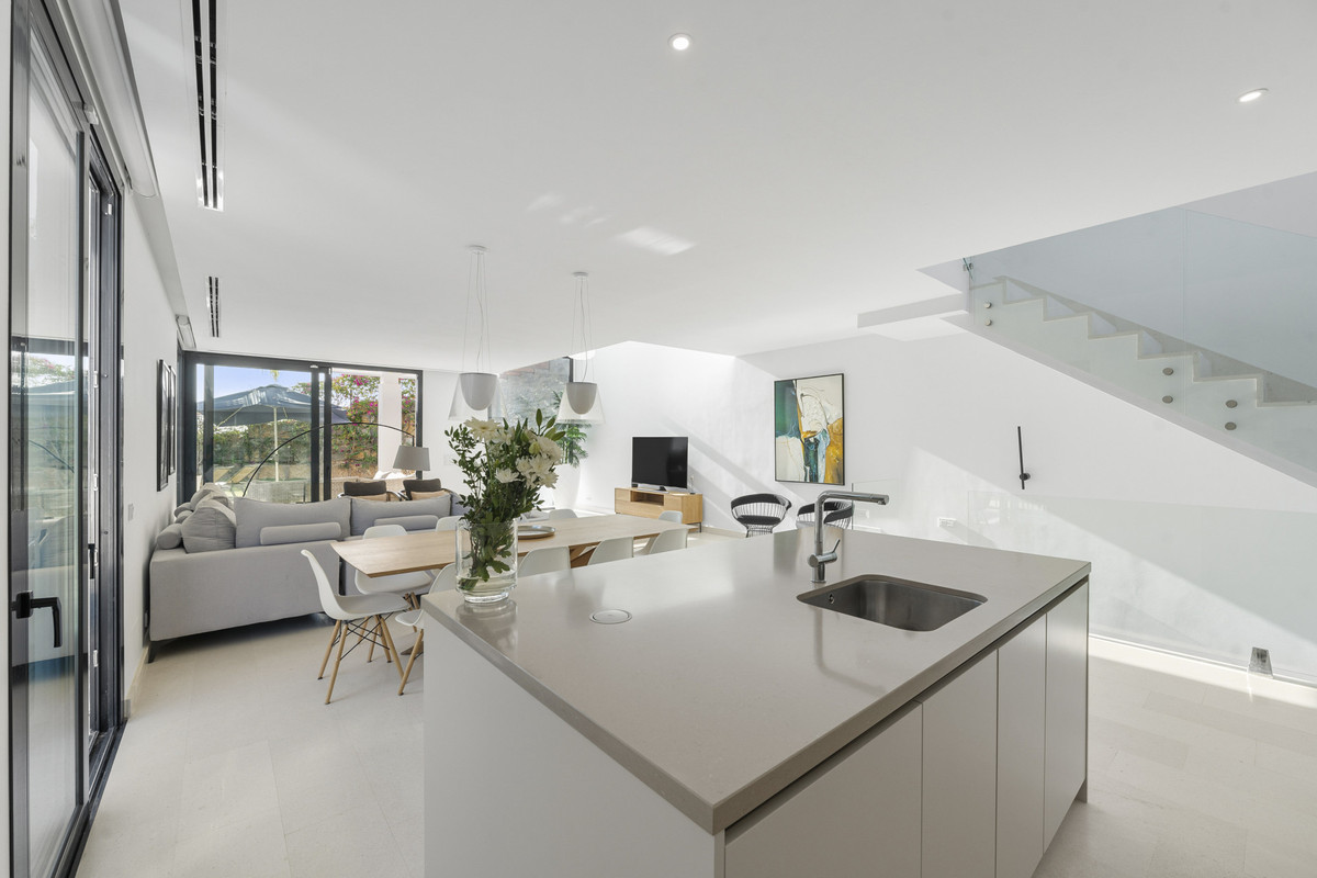 Pareados de 5 dormitorios en venta en Cabopino – R5179843 Pareados de 5 dormitorios en venta en Cabopino – R5179843