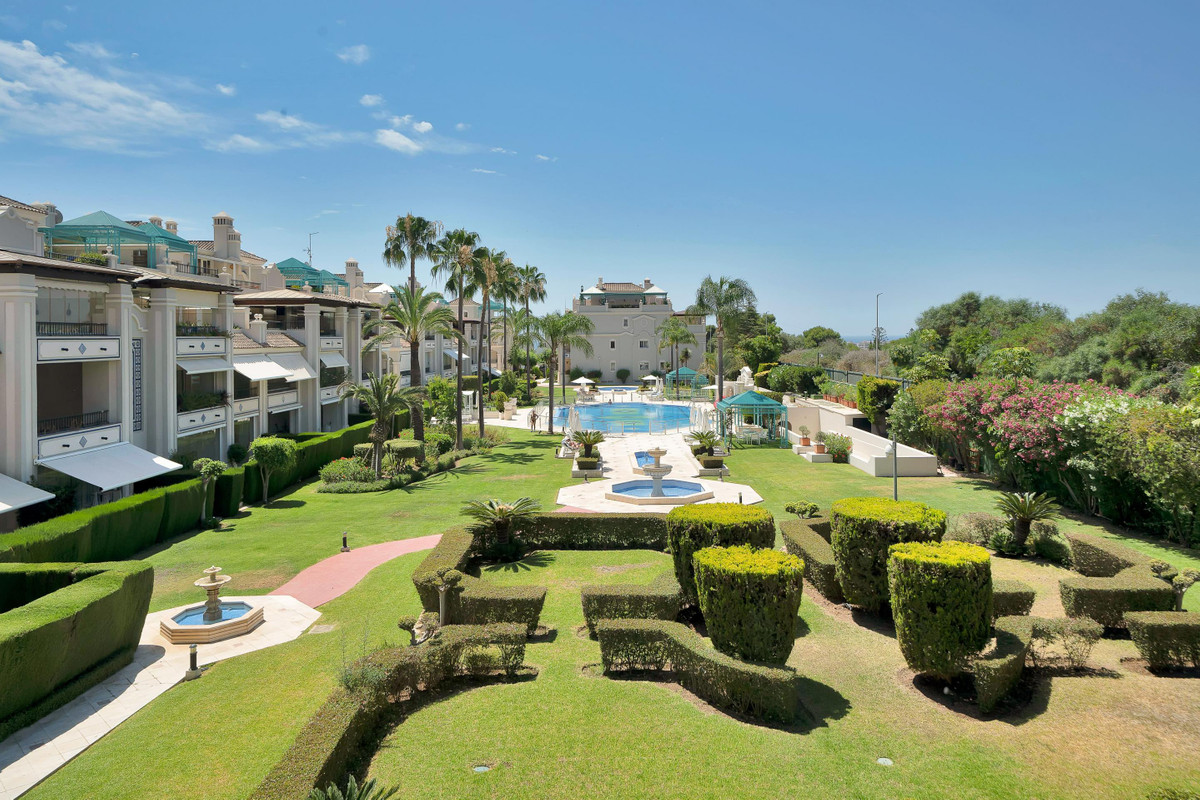Apartamentos de 3 dormitorios en venta en Marbella – R5468815 Apartamentos de 3 dormitorios en venta en Marbella – R5468815
