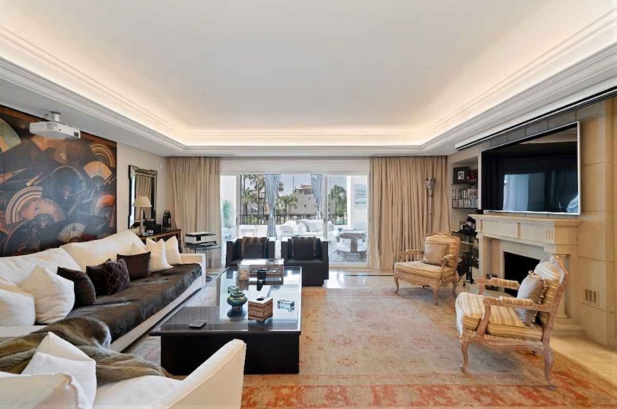 Apartamentos de 3 dormitorios en venta en Marbella – R5468815 Apartamentos de 3 dormitorios en venta en Marbella – R5468815