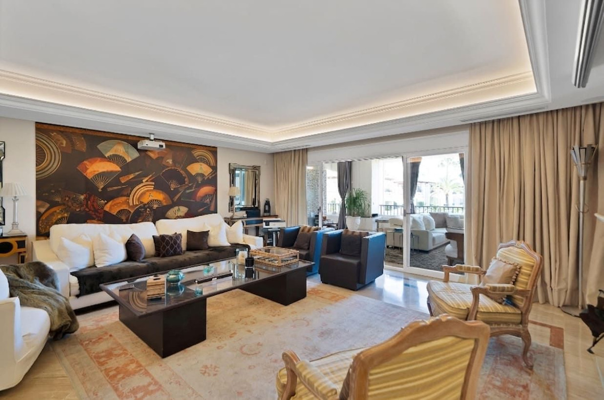 Apartamentos de 3 dormitorios en venta en Marbella – R5468815 Apartamentos de 3 dormitorios en venta en Marbella – R5468815