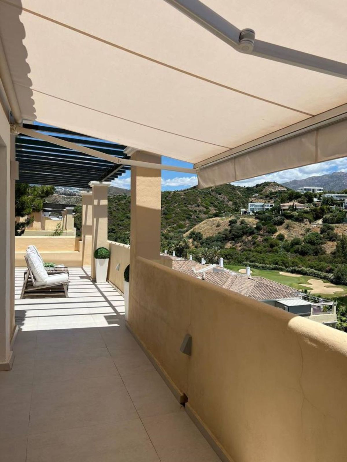 Aticos de 4 dormitorios en venta en La Quinta – R5155387 Aticos de 4 dormitorios en venta en La Quinta – R5155387