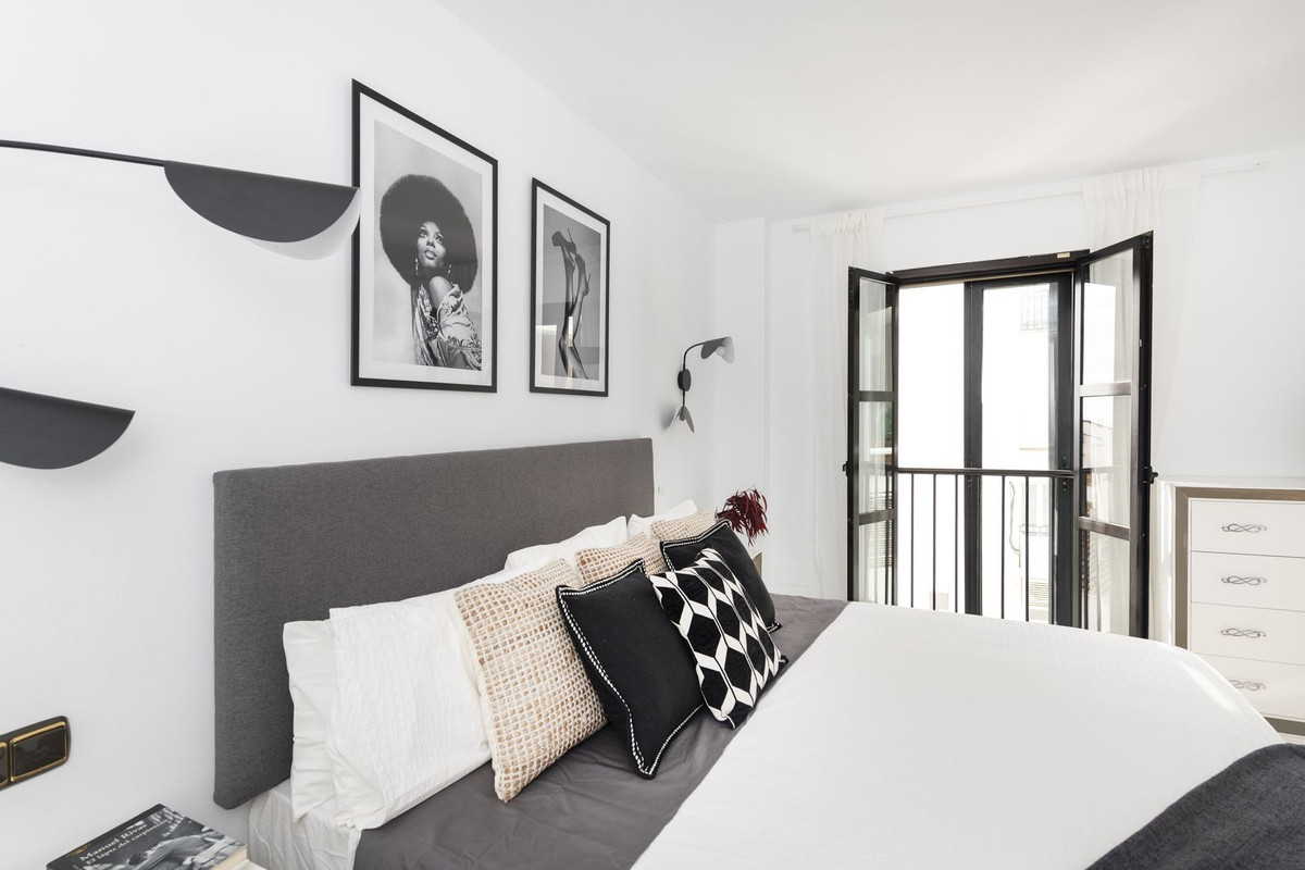 2 bedroom Apartments for sale in Puerto Banús – R5306809 2 bedroom Apartments for sale in Puerto Banús – R5306809