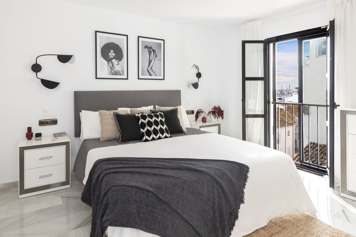2 bedroom Apartments for sale in Puerto Banús – R5306809 2 bedroom Apartments for sale in Puerto Banús – R5306809
