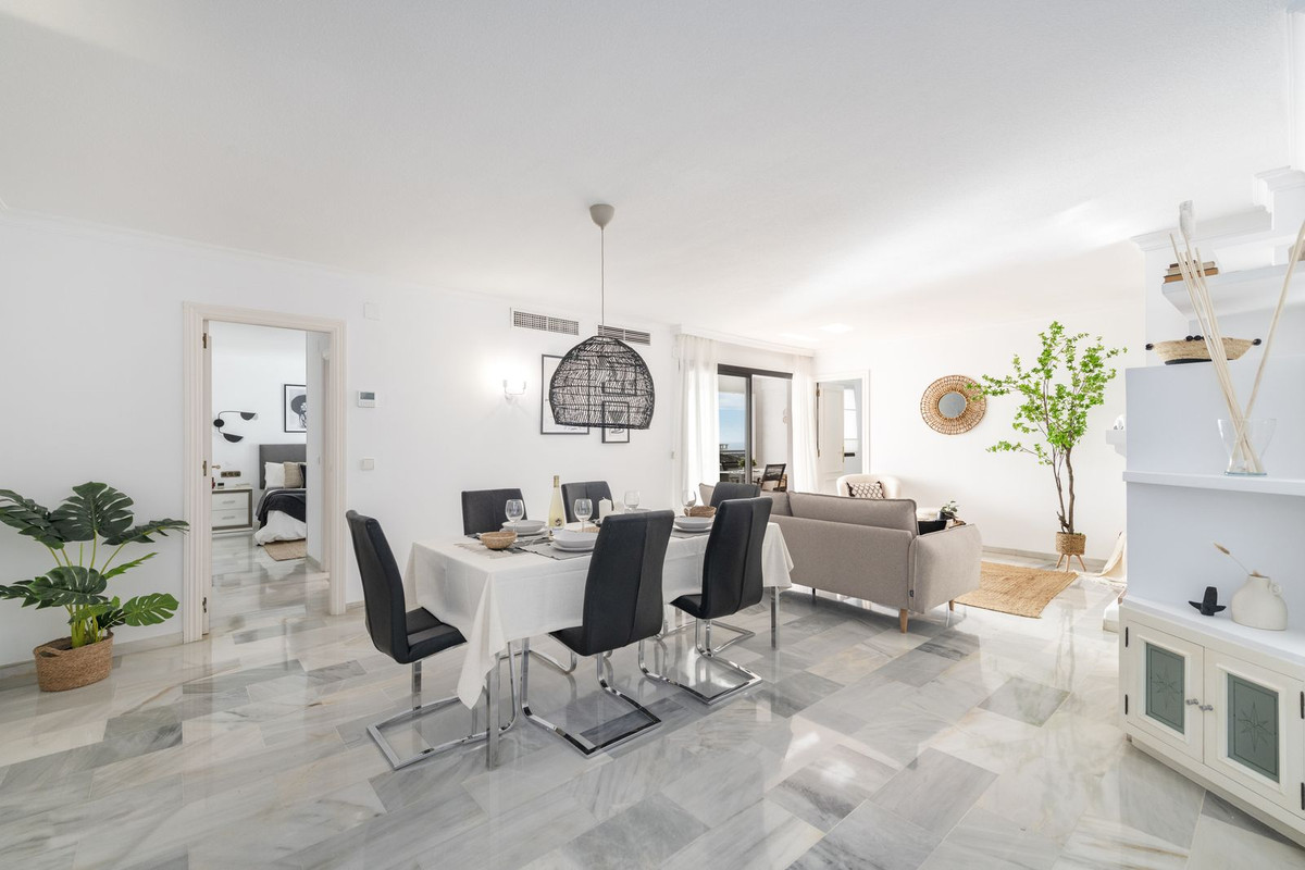 2 bedroom Apartments for sale in Puerto Banús – R5306809 2 bedroom Apartments for sale in Puerto Banús – R5306809