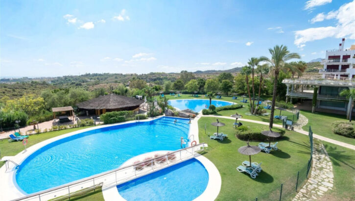 Apartamentos de 3 dormitorios en venta en Benahavís – R5081719 Apartamentos de 3 dormitorios en venta en Benahavís – R5081719 en