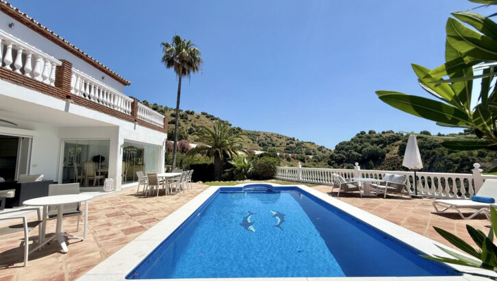 5 bedroom Villas for sale in Calahonda – R5319469 5 bedroom Villas for sale in Calahonda – R5319469 in