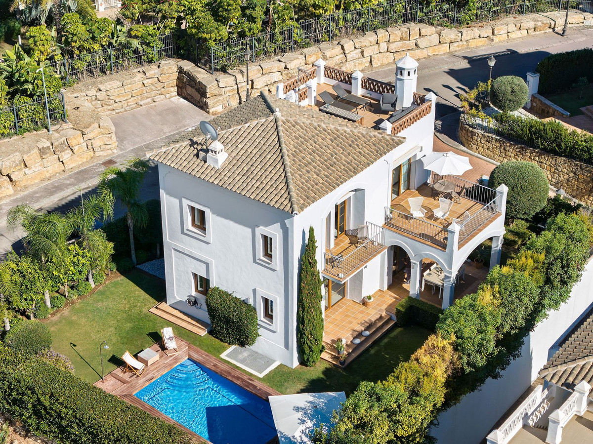 Villas de 4 dormitorios en venta en Selwo – R5342341 Villas de 4 dormitorios en venta en Selwo – R5342341
