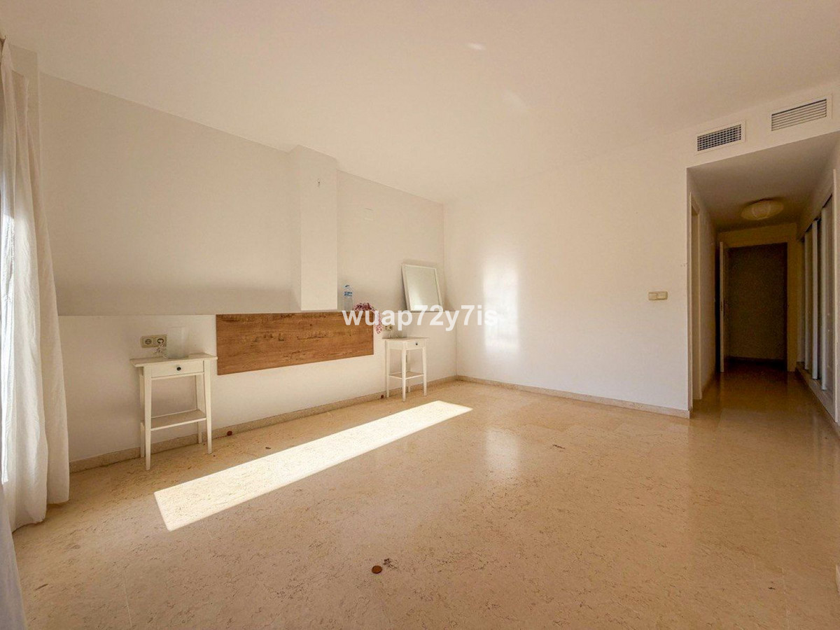 3 bedroom Apartments for sale in Elviria – R5397736 3 bedroom Apartments for sale in Elviria – R5397736