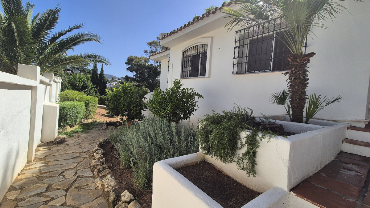 Villas de 5 dormitorios en venta en Elviria – R4649023 Villas de 5 dormitorios en venta en Elviria – R4649023