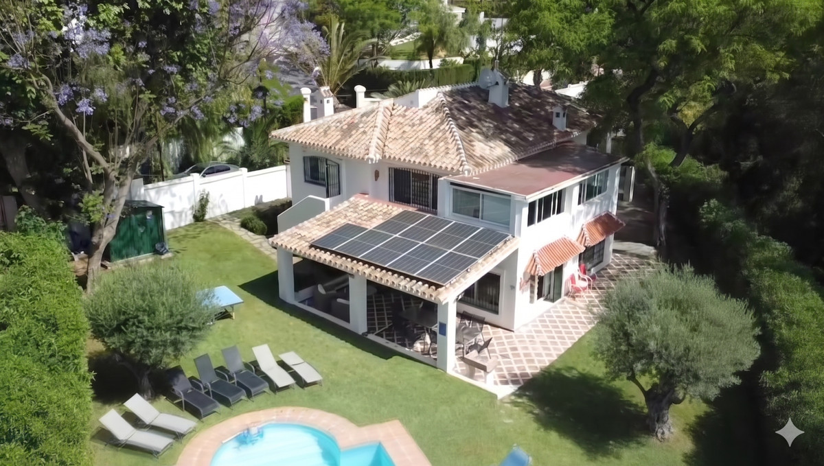 Villas de 5 dormitorios en venta en Elviria – R4649023 Villas de 5 dormitorios en venta en Elviria – R4649023