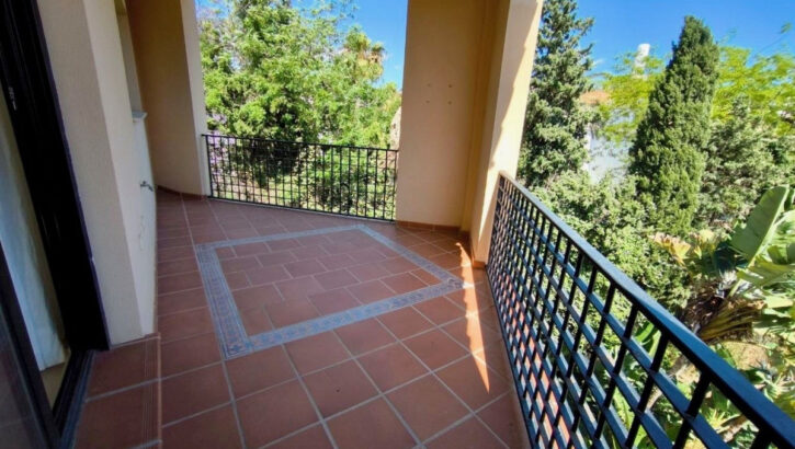 2 bedroom Penthouses for sale in Puerto Banús – R5400007 2 bedroom Penthouses for sale in Puerto Banús – R5400007 in
