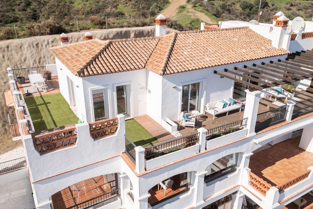 2 bedroom Penthouses for sale in Calahonda – R4980841 2 bedroom Penthouses for sale in Calahonda – R4980841