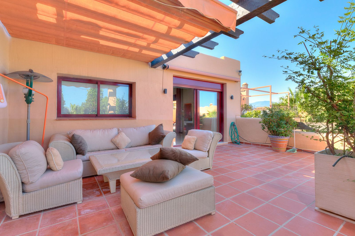 Aticos de 3 dormitorios en venta en San Pedro de Alcántara – R4361245 Aticos de 3 dormitorios en venta en San Pedro de Alcántara – R4361245