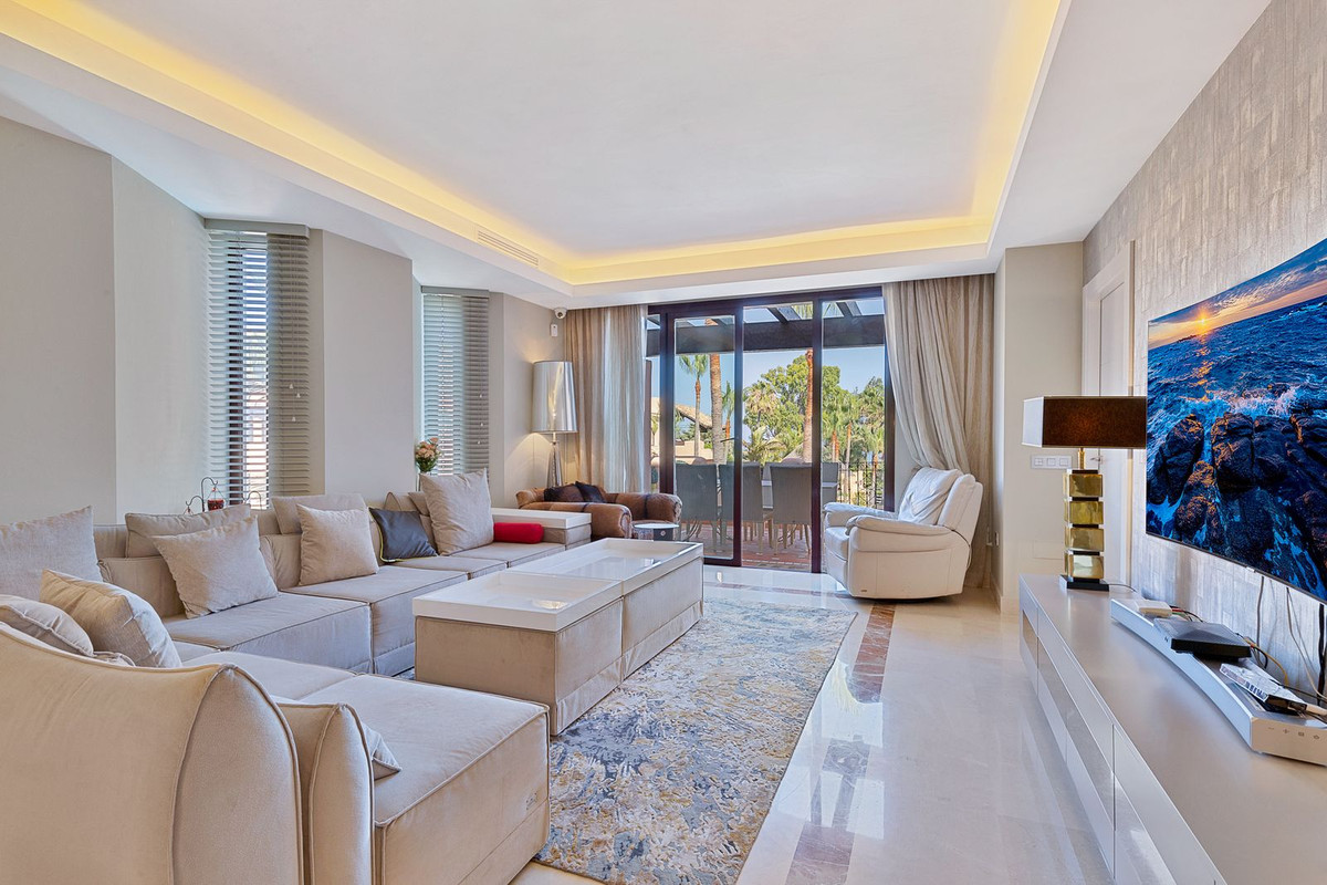 Aticos de 3 dormitorios en venta en San Pedro de Alcántara – R4361245 Aticos de 3 dormitorios en venta en San Pedro de Alcántara – R4361245