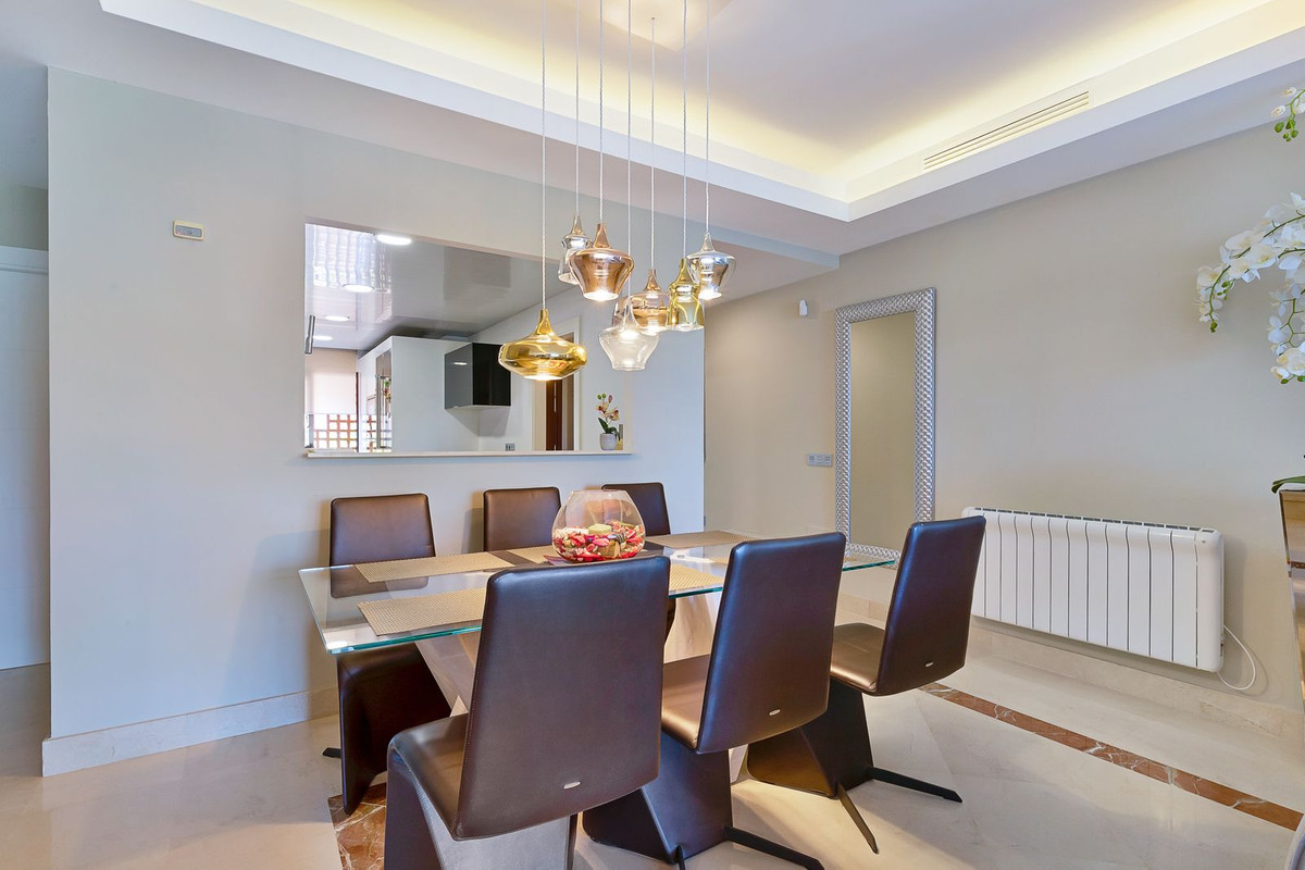 Aticos de 3 dormitorios en venta en San Pedro de Alcántara – R4361245 Aticos de 3 dormitorios en venta en San Pedro de Alcántara – R4361245