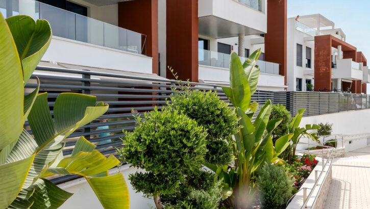 Apartamentos de 3 dormitorios en venta en Benahavís – R5438596 Apartamentos de 3 dormitorios en venta en Benahavís – R5438596 en