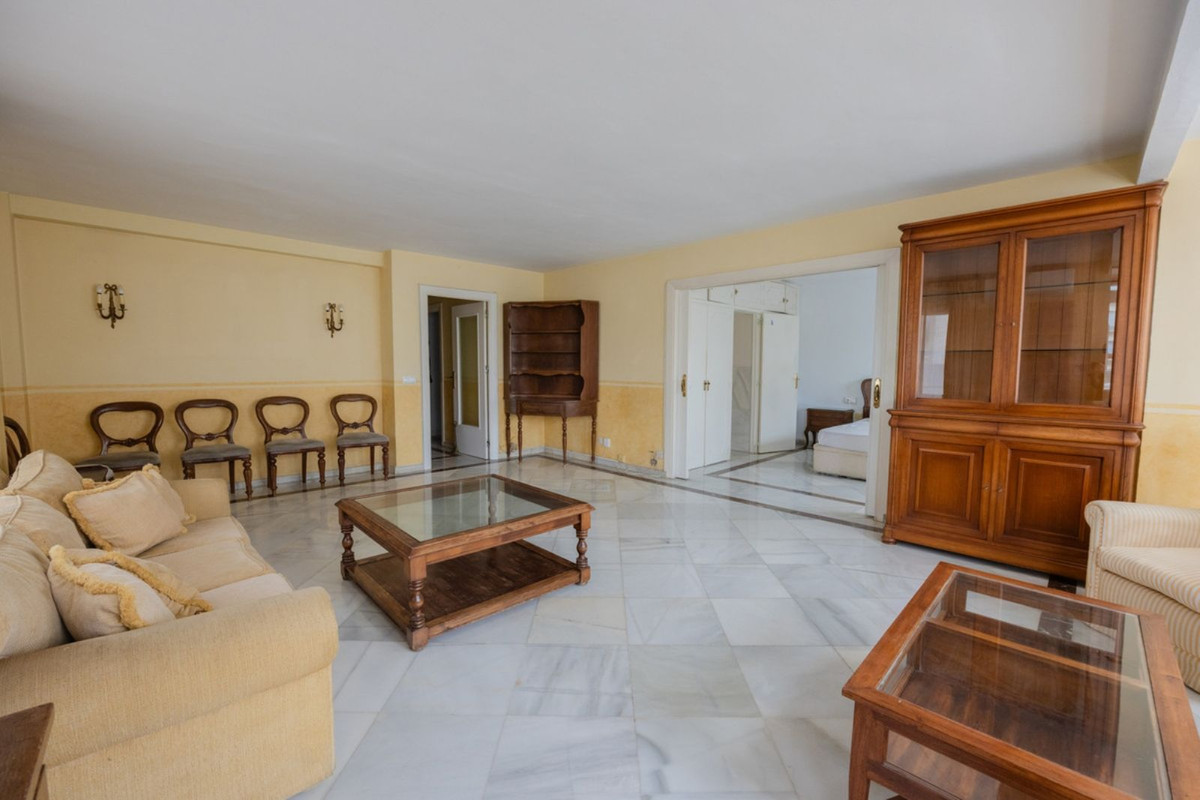 4 bedroom Apartments for sale in Marbella – R5014129 4 bedroom Apartments for sale in Marbella – R5014129
