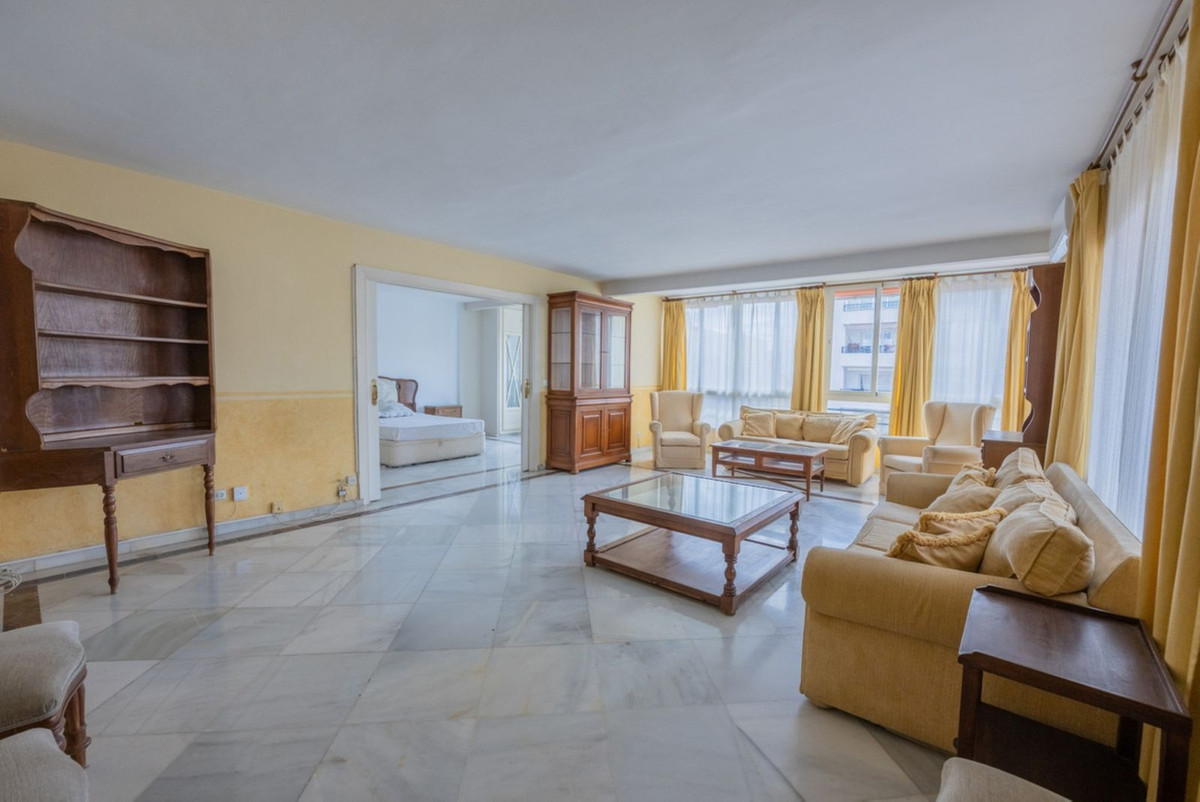 4 bedroom Apartments for sale in Marbella – R5014129 4 bedroom Apartments for sale in Marbella – R5014129