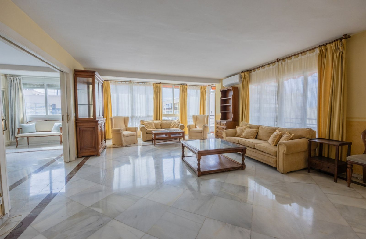 4 bedroom Apartments for sale in Marbella – R5014129 4 bedroom Apartments for sale in Marbella – R5014129