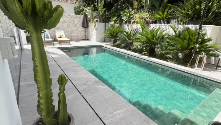Villas de 4 dormitorios en venta en Nueva Andalucía – R4989433 Villas de 4 dormitorios en venta en Nueva Andalucía – R4989433 en