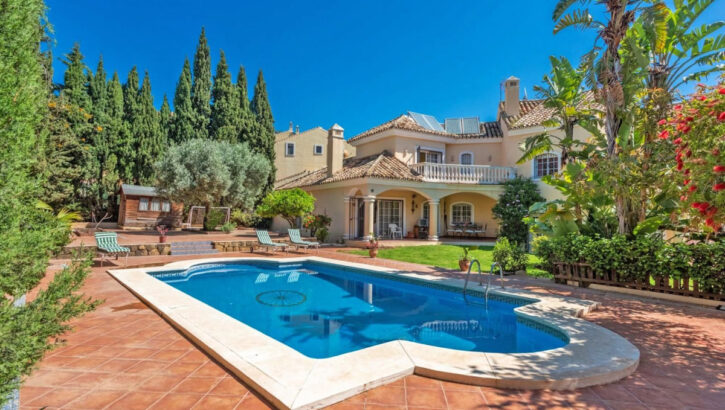 8 bedroom Villas for sale in Marbella – R5181184 8 bedroom Villas for sale in Marbella – R5181184 in