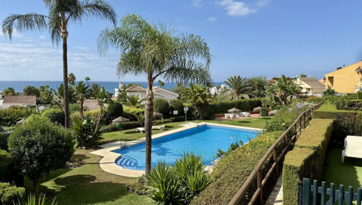 Pareados de 4 dormitorios en venta en Elviria – R5165974 Pareados de 4 dormitorios en venta en Elviria – R5165974 en