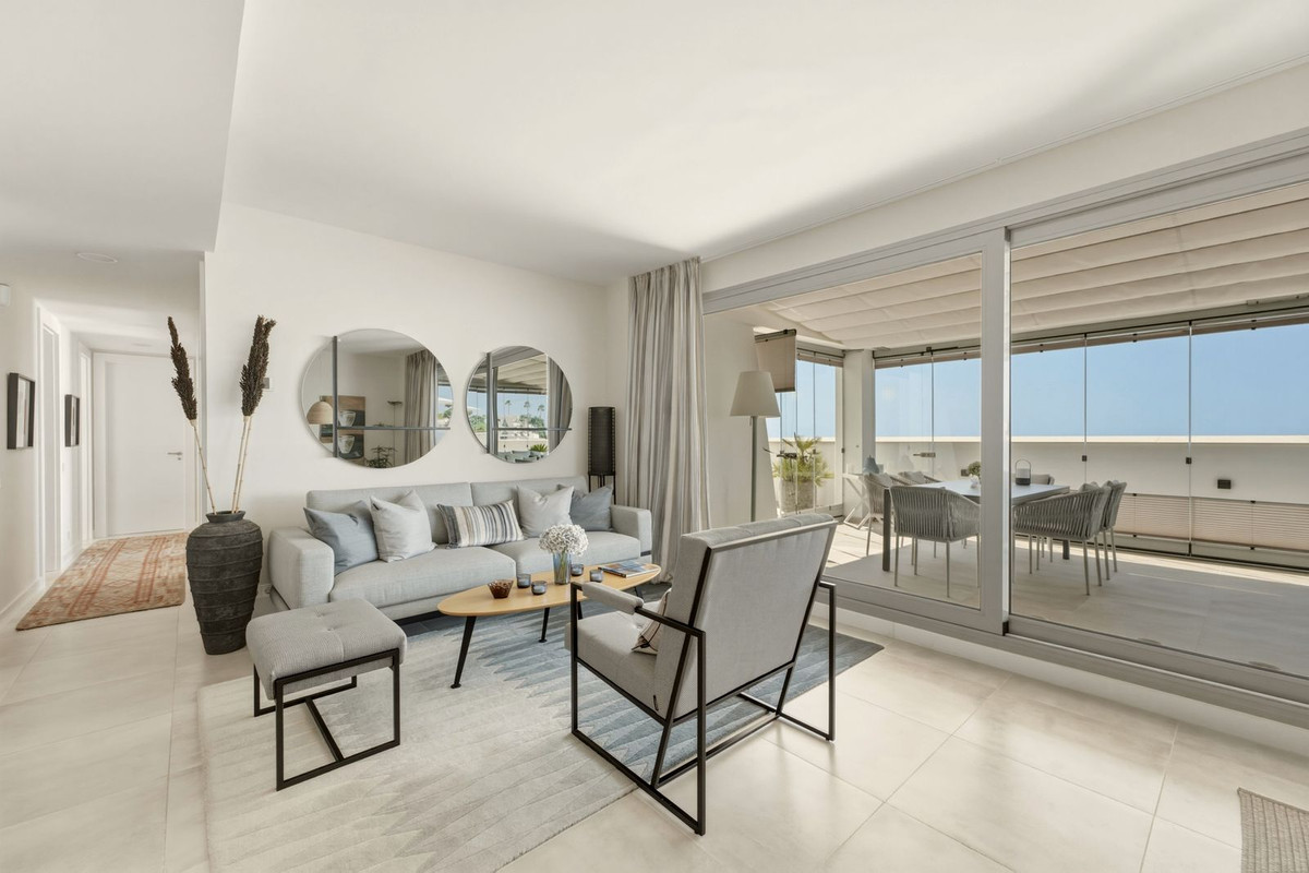 4 bedroom Penthouses for sale in Selwo – R5438560 4 bedroom Penthouses for sale in Selwo – R5438560