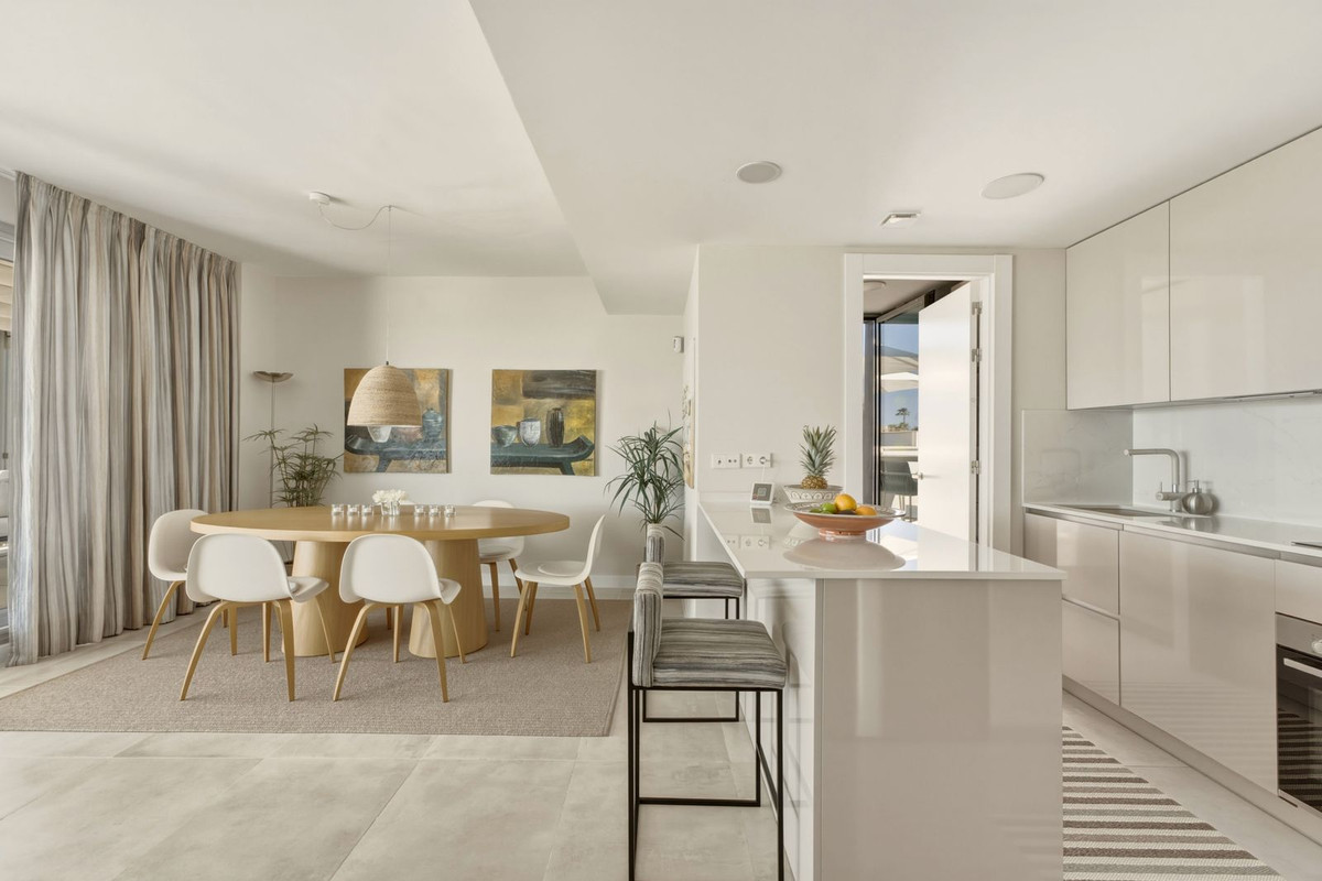 4 bedroom Penthouses for sale in Selwo – R5438560 4 bedroom Penthouses for sale in Selwo – R5438560