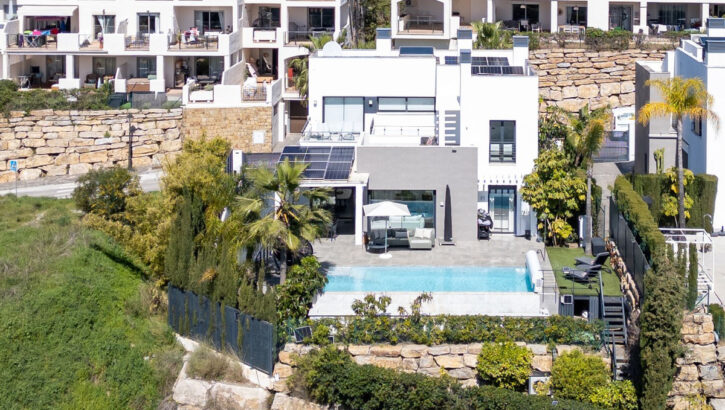 4 bedroom Villas for sale in Selwo – R5338819 4 bedroom Villas for sale in Selwo – R5338819 in