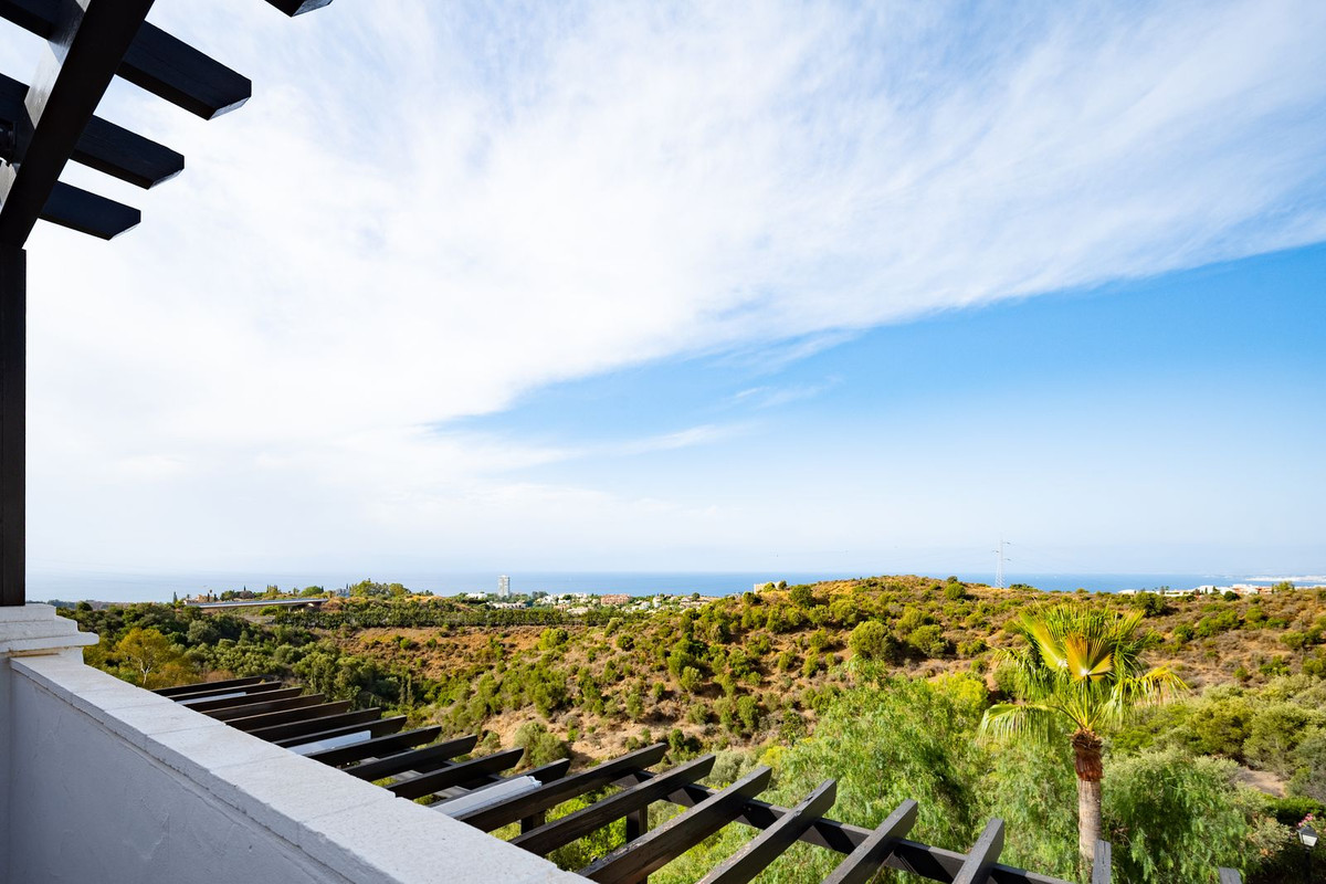 2 bedroom Apartments for sale in Altos de los Monteros – R5105083 2 bedroom Apartments for sale in Altos de los Monteros – R5105083