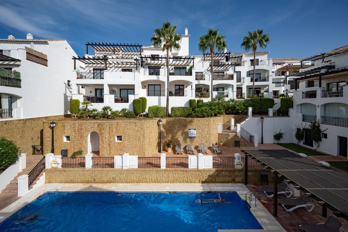 2 bedroom Apartments for sale in Altos de los Monteros – R5105083 2 bedroom Apartments for sale in Altos de los Monteros – R5105083